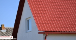 rotes dach welche fassadenfarbe